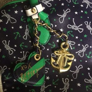 Genuine Betsey Johnson XOX Betsey purse!